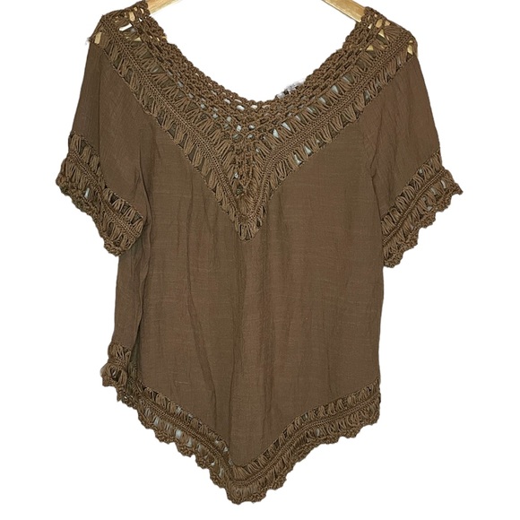 iris Tops - Iris Crocheted Asymmetric Top ✨